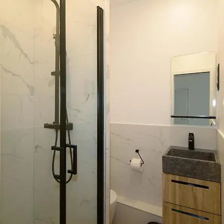 Apartment Design Et Calme A Nation